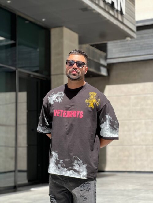 تیشرت VETEMENTS